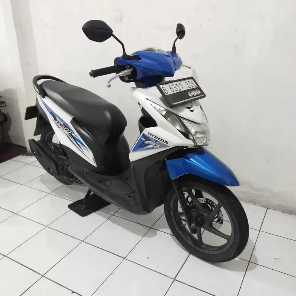 Honda Beat ESp 2015 Lengkap Bagus Mesin Aluss