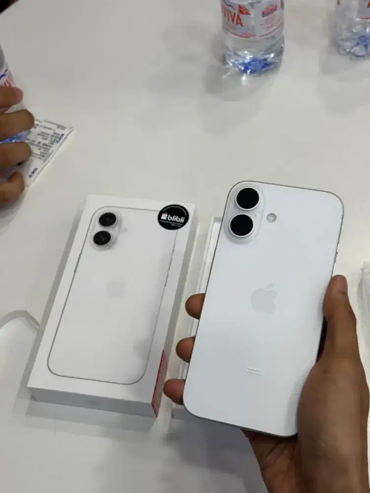 Iphone 16 128 white