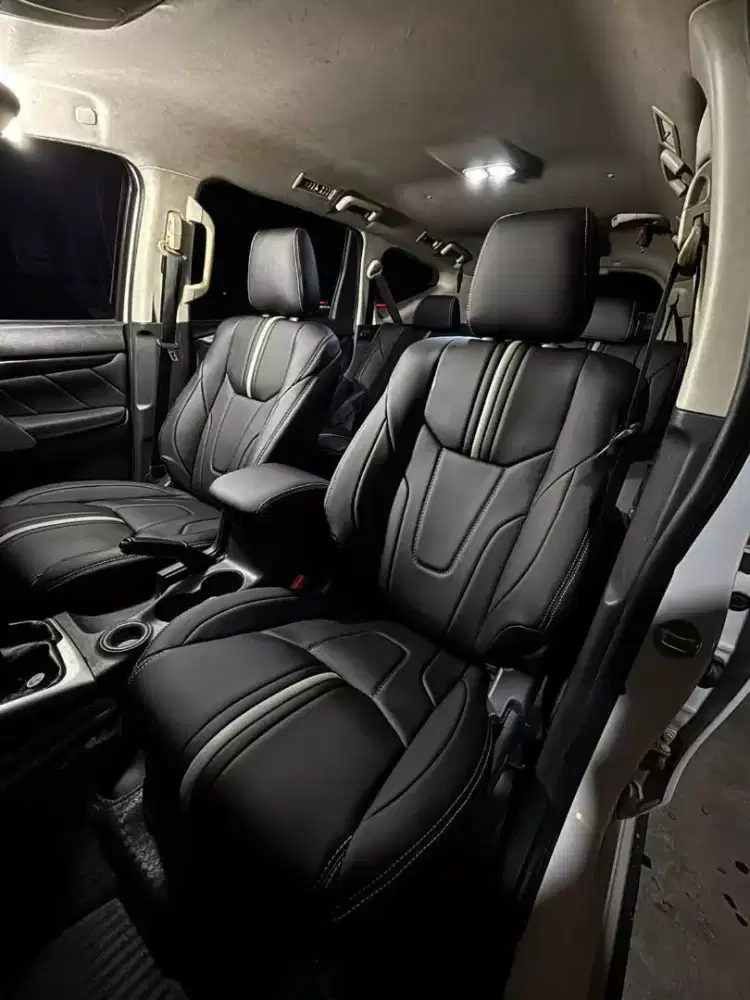 sarung jok mobil semi paten