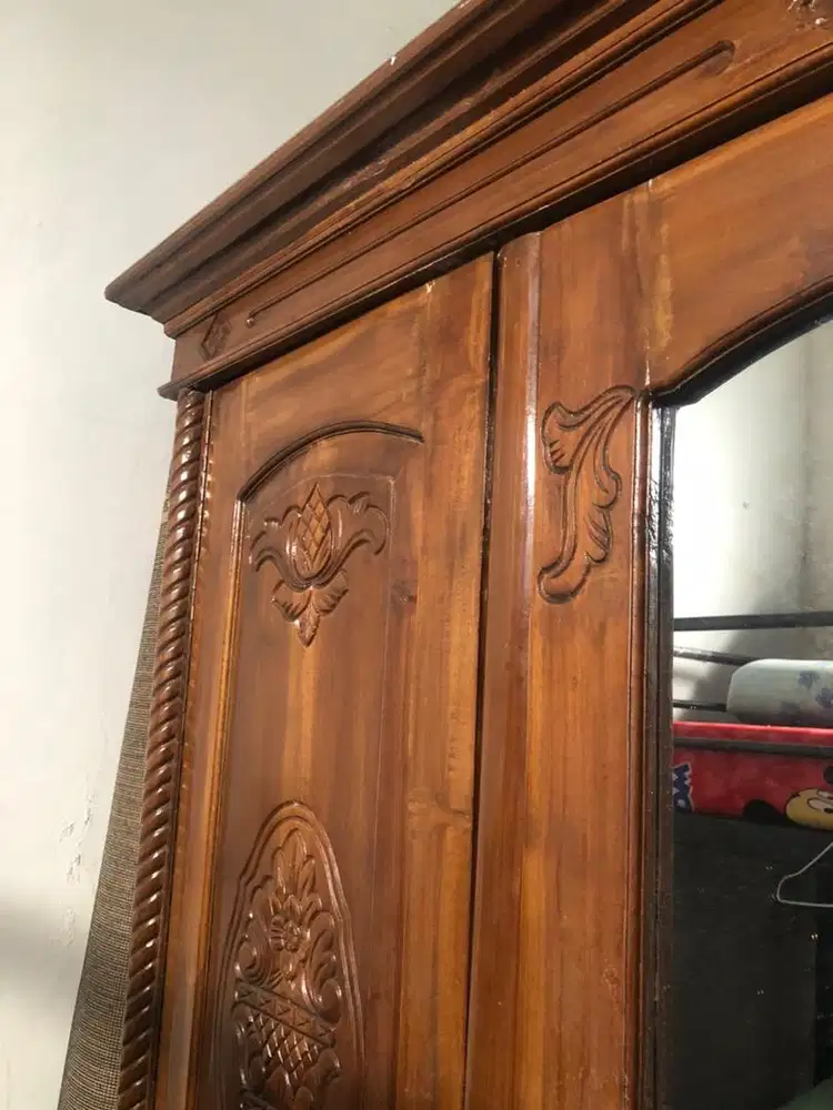 Lemari kayu Jati 3 Sisi