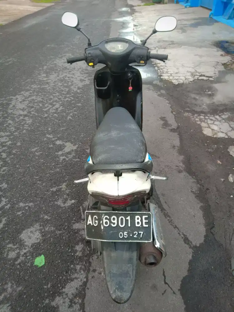 Suzuki Spin lengkap