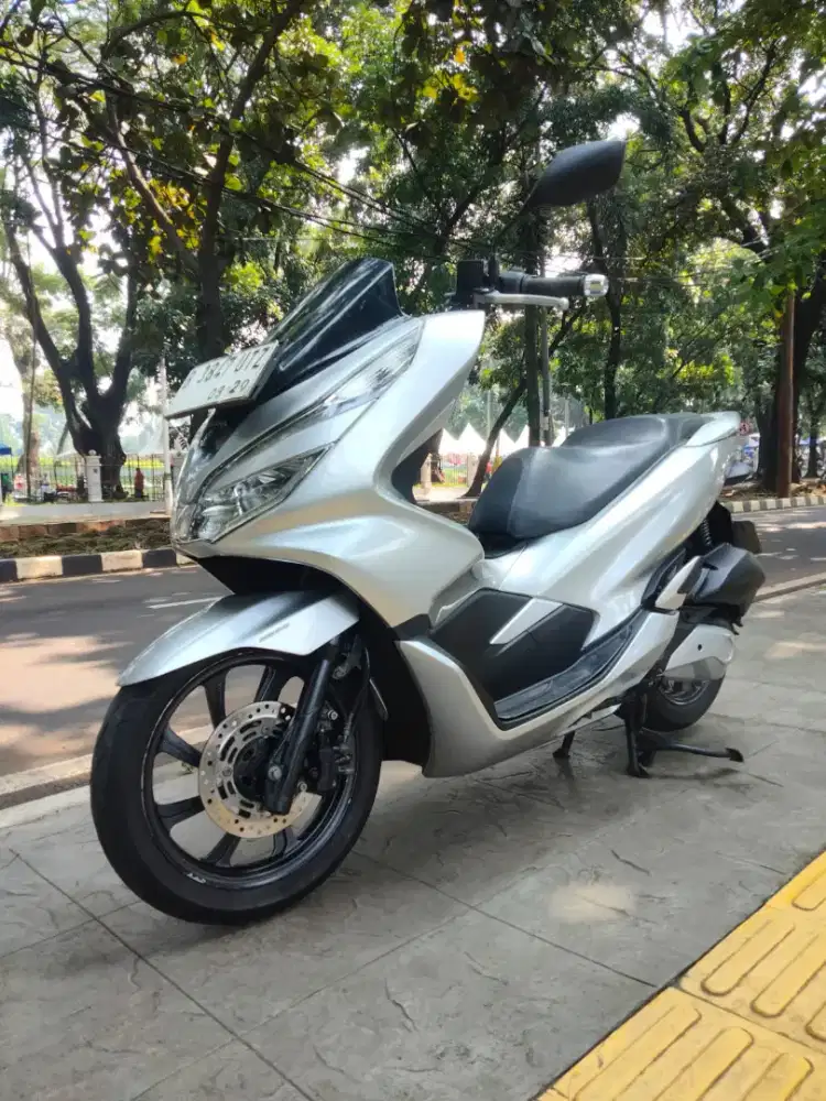 DP MINIM 2.500 CASH KREDIT NEW HONDA PCX 150 CBS ISS THN 2019 PJK ON