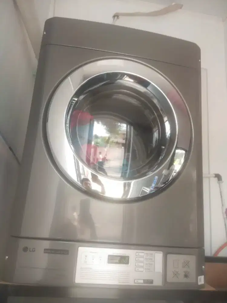 Dryer komersial LG 15 kg