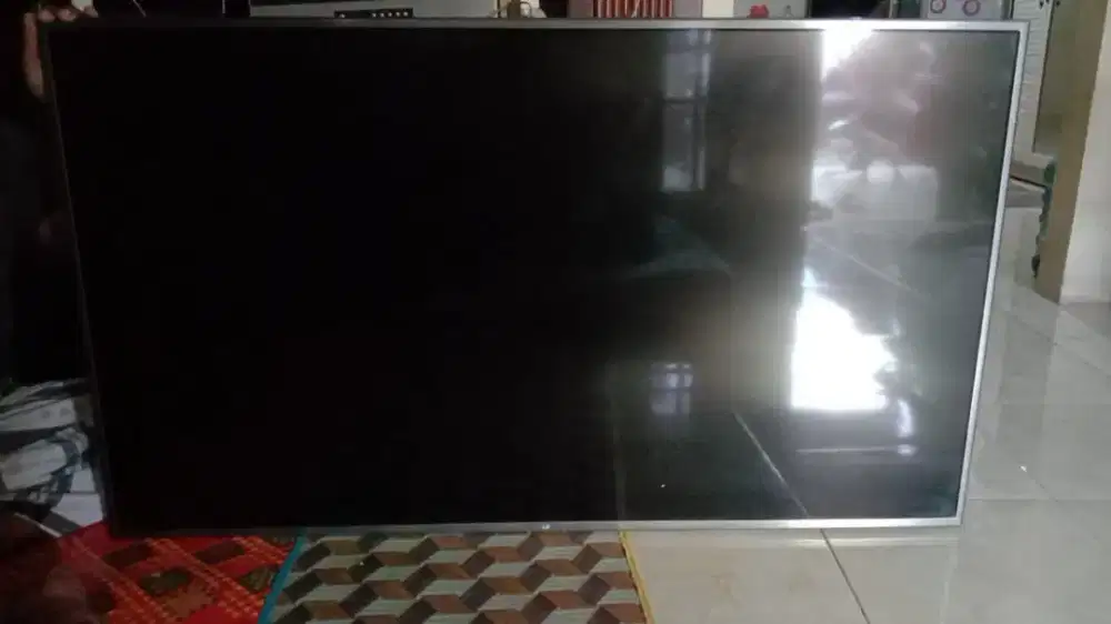 Menerima jual beli tv bekas borong atau satuan