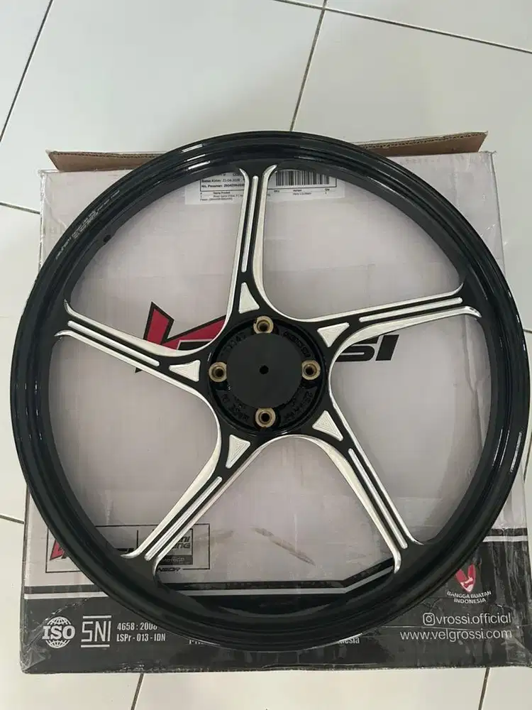 Dijual velg V Rossi Ukuran 17, untuk beat, scoopy, vario