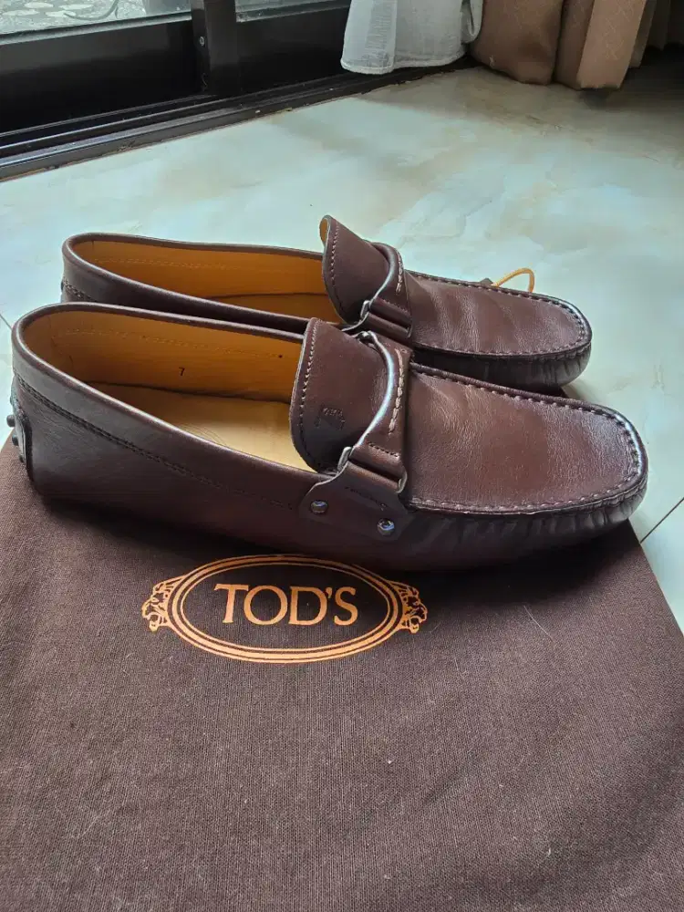 Sepatu Tod's Loafer original baru