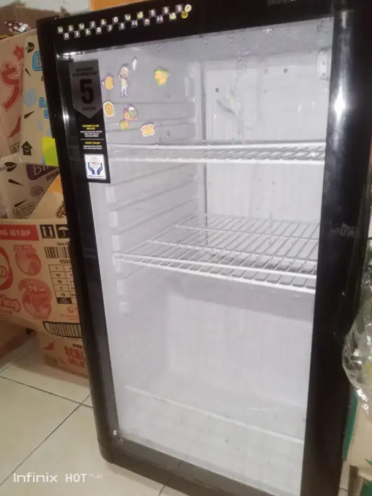 Showcase Minuman Maspion