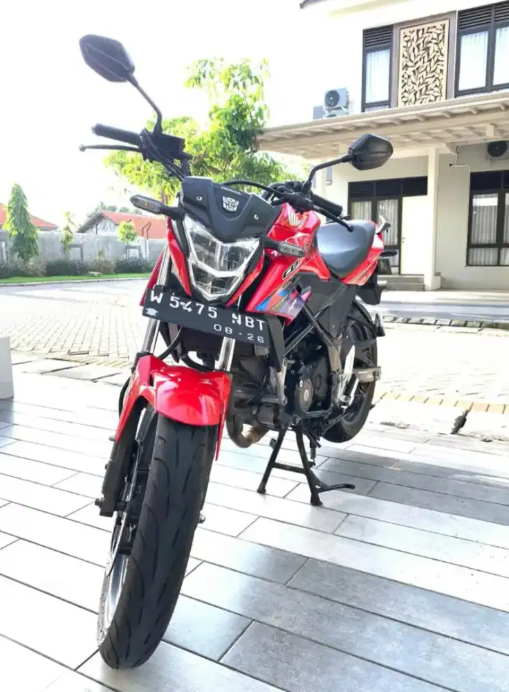 Honda Cb 150R Merah