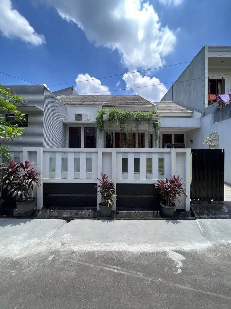 Jual Rumah bagus nyaman strategis Cireunde lebak bulus ciputat