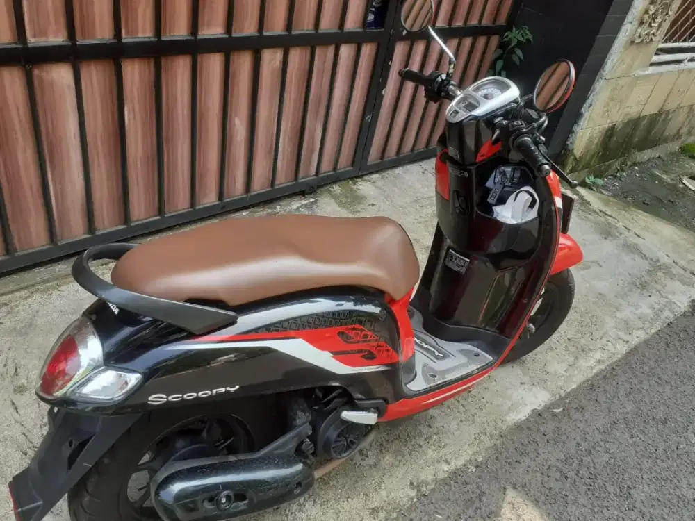 Motor scoopy sporty 2020