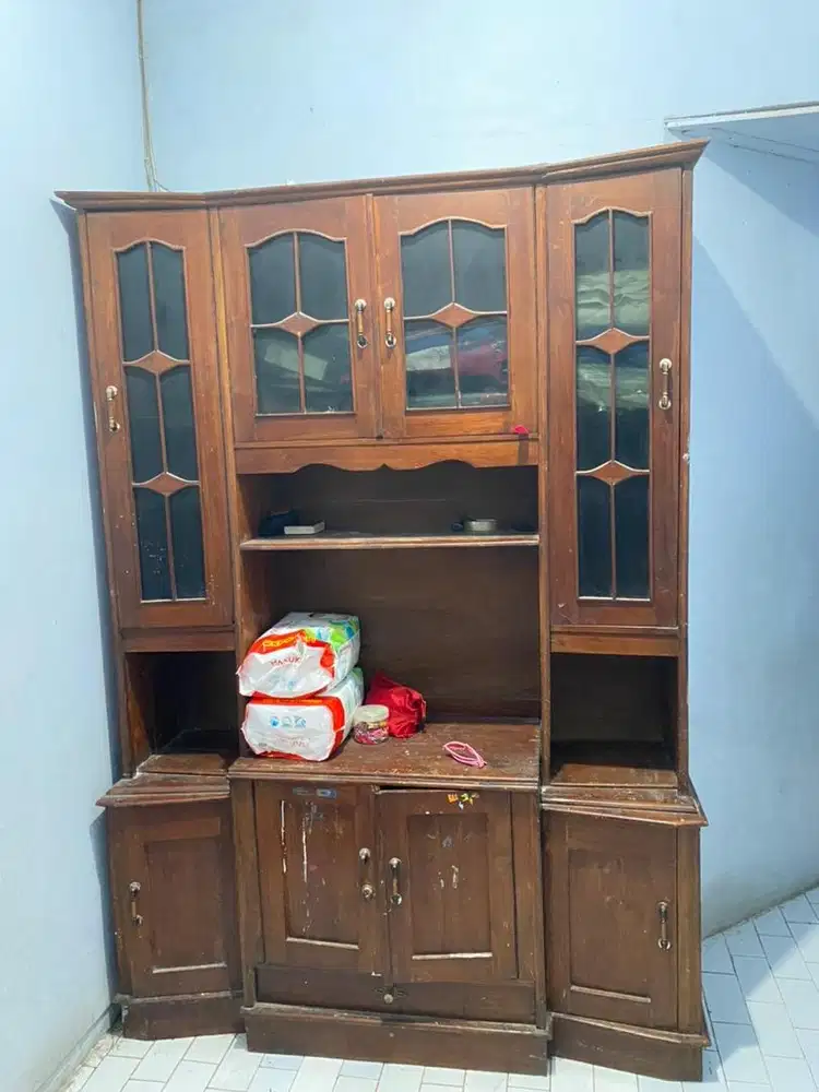 Bufet jadul (kondisi sesuai dipict)
