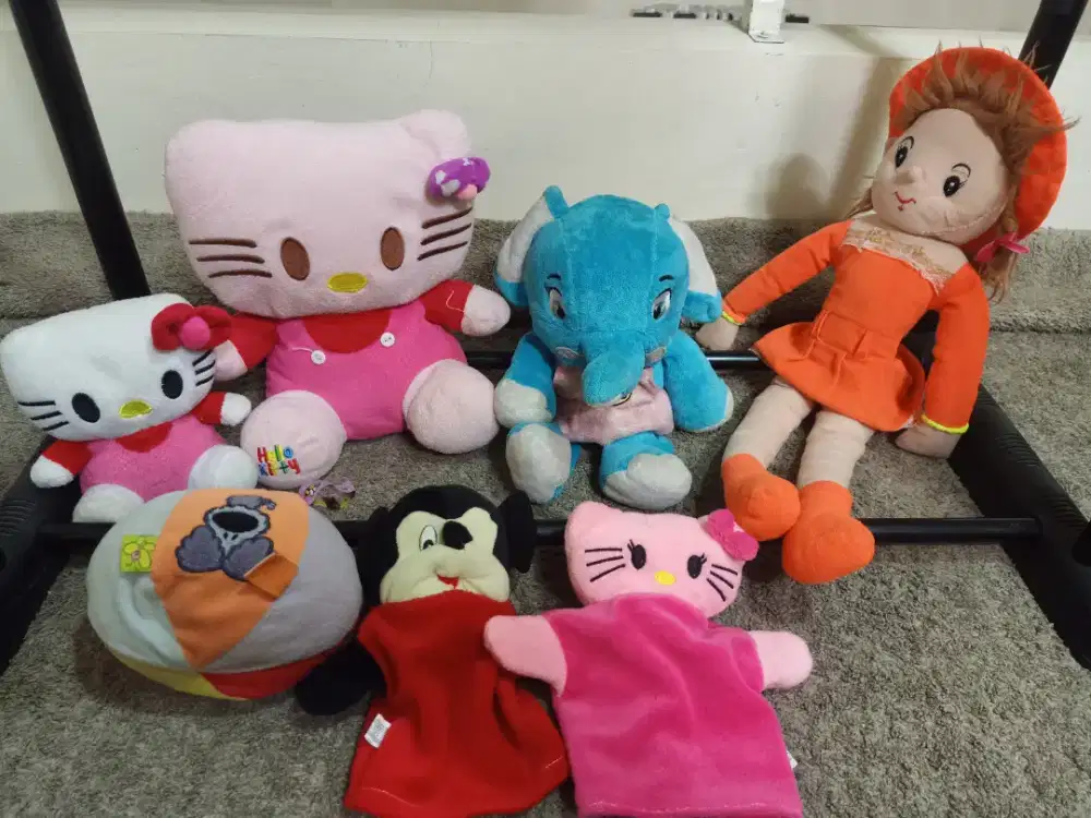 Boneka mainan anak