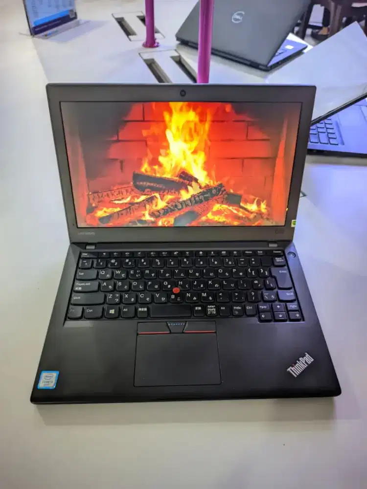 LENOVO THINKPAD CORE I3 RAM 4GB SSD 128GB SIAP PAKAI