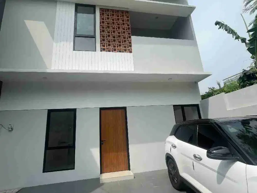 disewa rumah bagus dan baru di Naman regency di pondok Kelapa jakarta timur