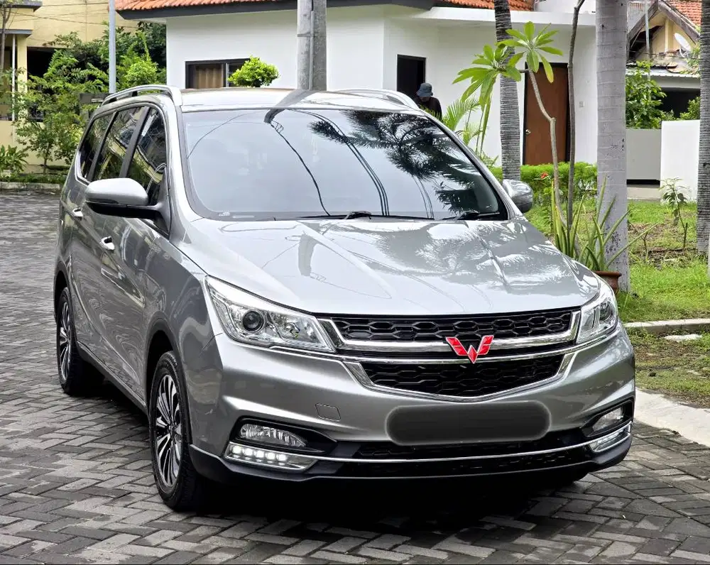 WULING CORTEZ TURBO LUX CAPTAIN SEAT TAHUN PMK 2022 ABU ABU