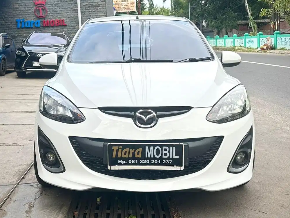 Mazda 2 HB 1.5 R Automatic Th 2011 LOW KM