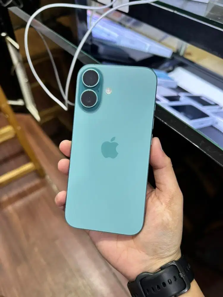 Iphone 16 teal 128gb fullset ibox garansi on