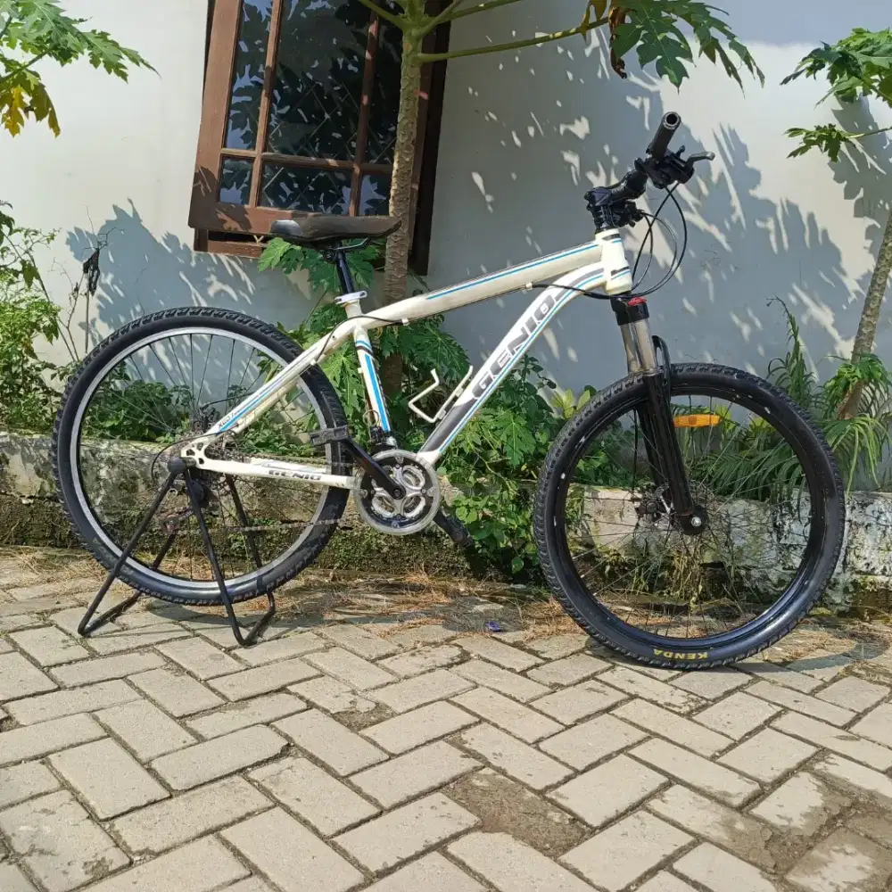 Sepeda MTB Genio
