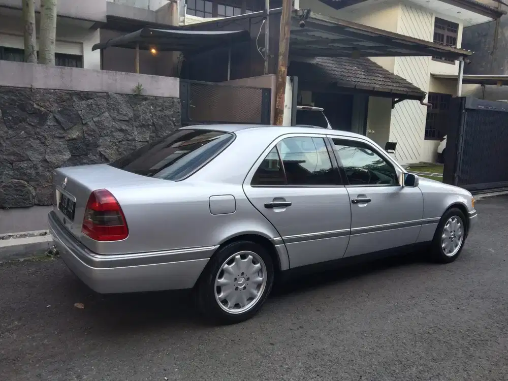 Mercedes-Benz C230 Ellegance AT 1997