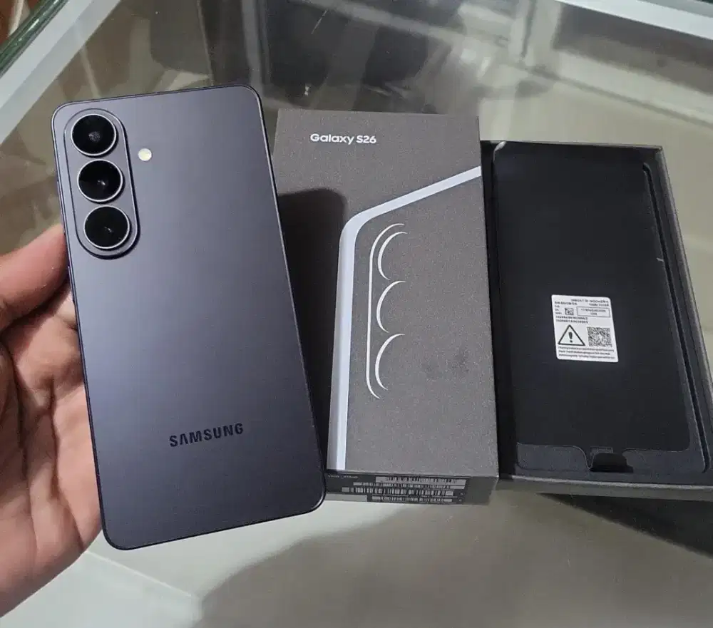 Samsung S26 5g 12/512 Like New