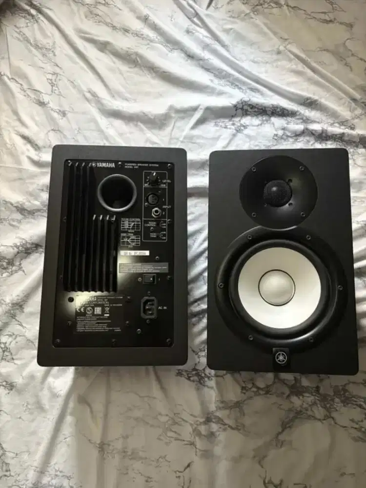speaker yamaha HS5 sepasang