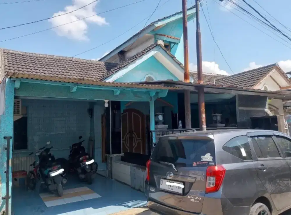 Jual Cepat, Rumah 2 Lantai Siap Huni, Semi Furnished