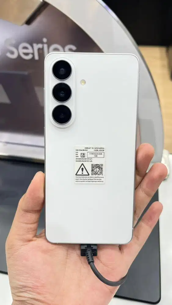 SAMSUNG GALAXY S26