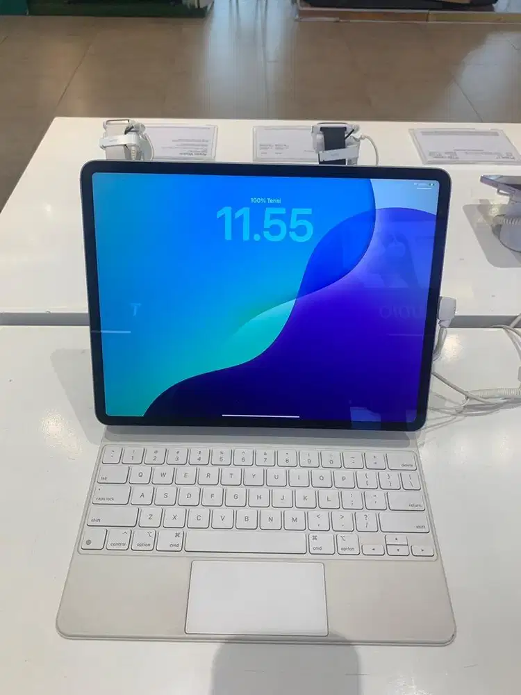 IPAD AIR 13 inch 128GB Celuler