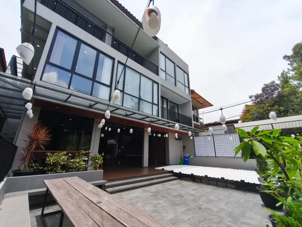 Rumah Baru Mewah Siap Huni Furnished di Resor Dago Pakar