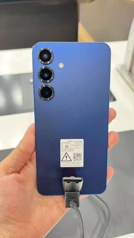 SAMSUNG GALAXY S25+
