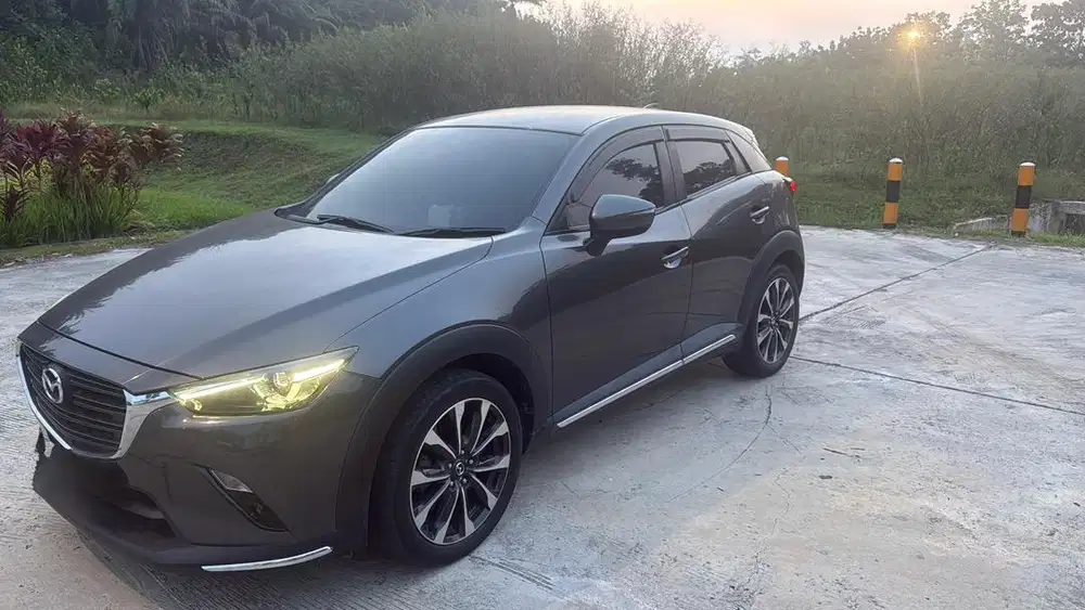 Mazda CX3 Metalic Grey