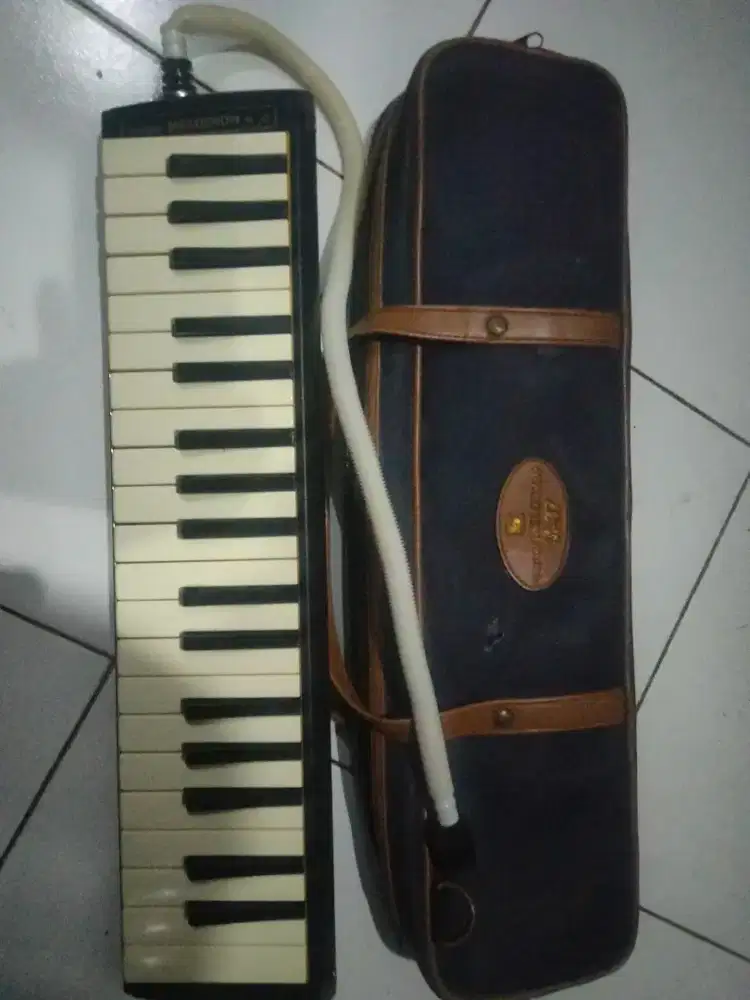 pianika Suzuki Melodion M-37C