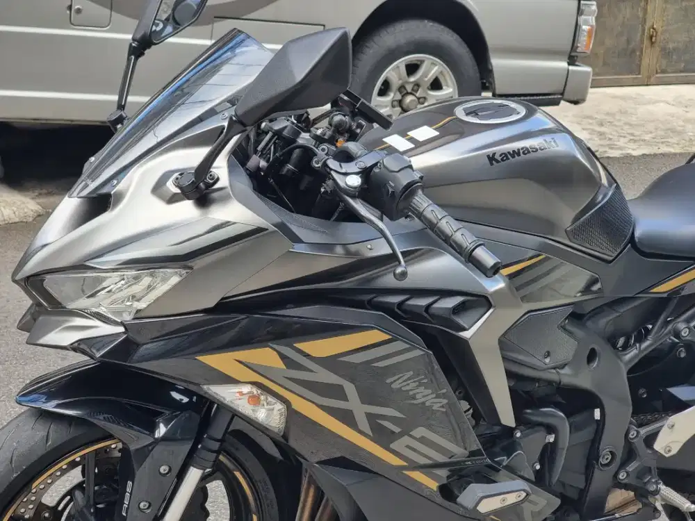 Kawasaki Zx25r SE ABS QS 2021 grey Zx 25r low KM Zx25rr