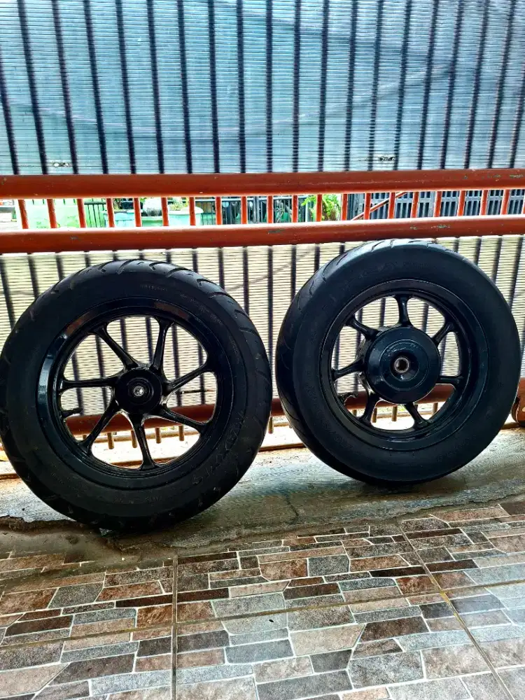 Velg scoopy donat ori ring 12 (repaint hitam)
