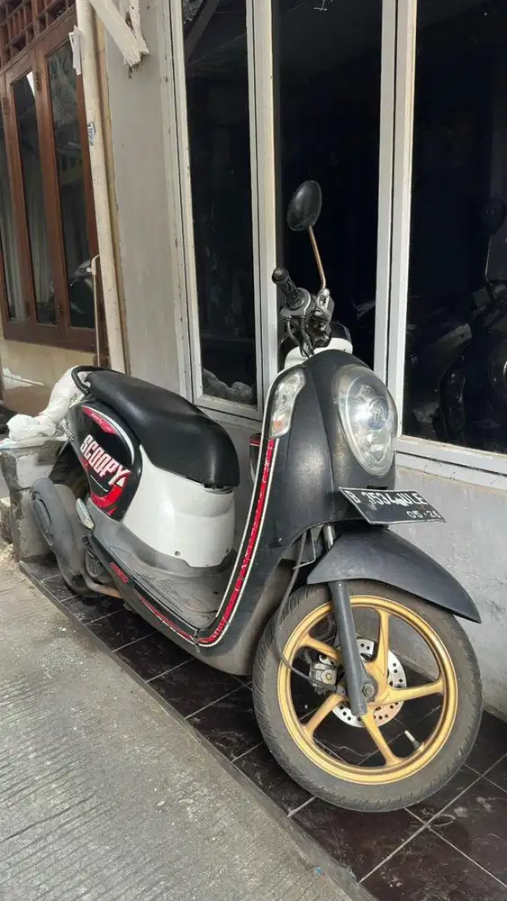 Motor Scoopy 2016