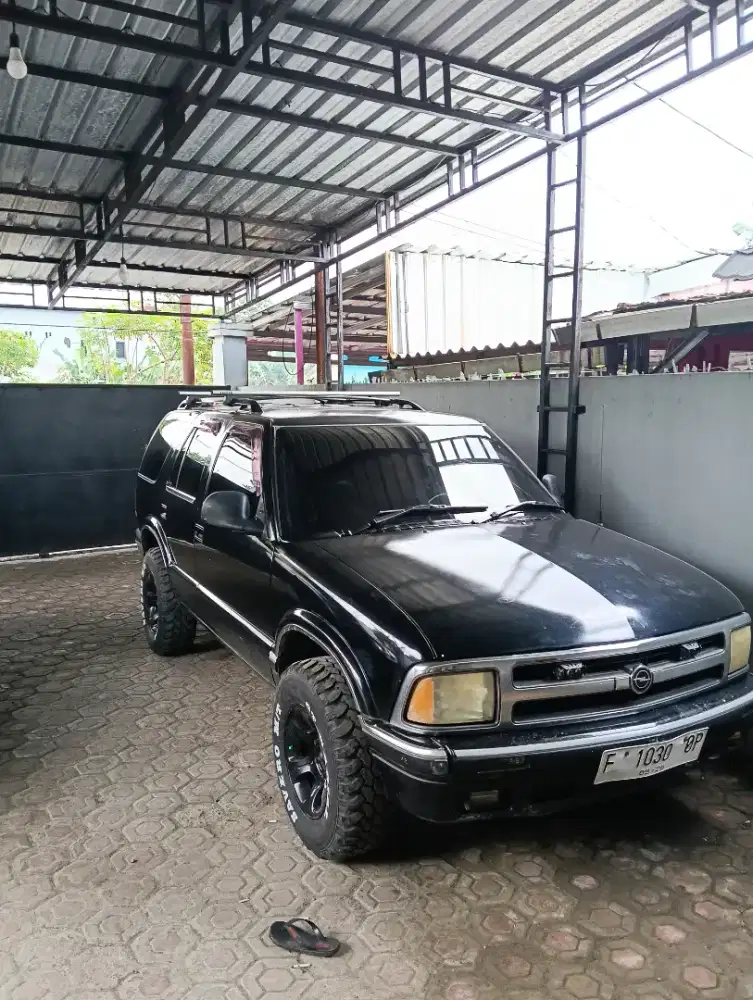 Jual opel Blazer