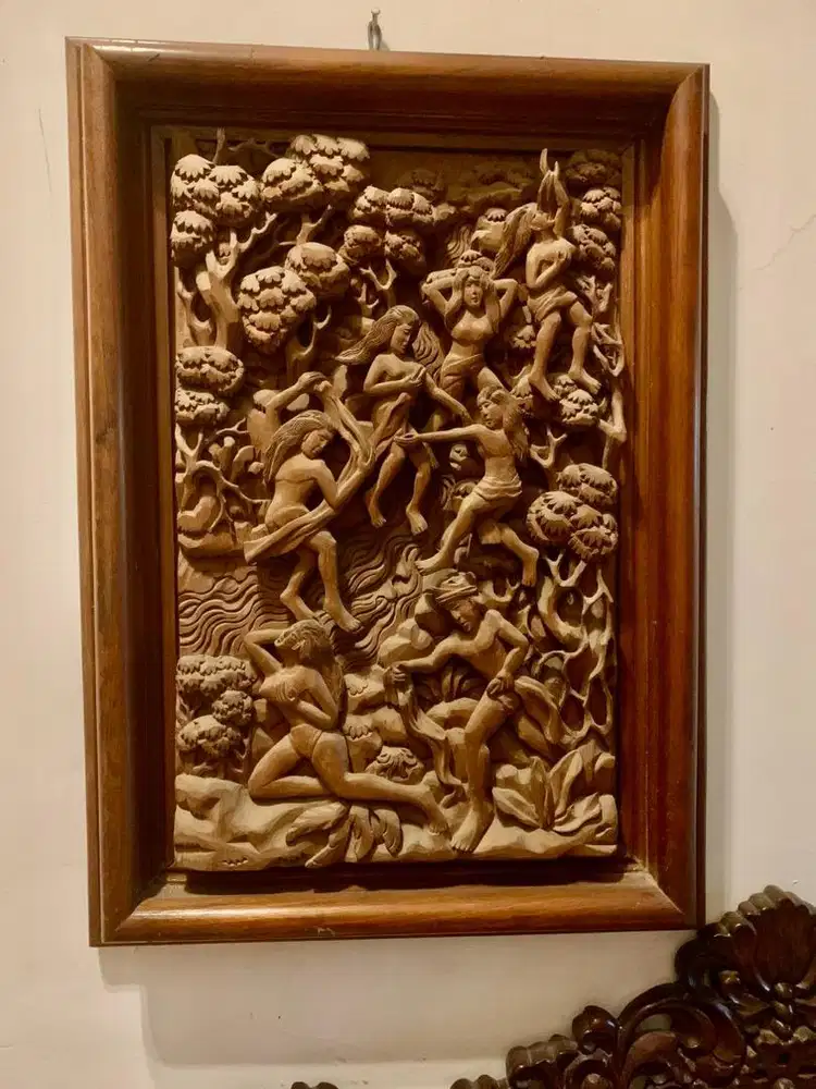 Ukiran Jati Tua Relief 3D Antik Jepara