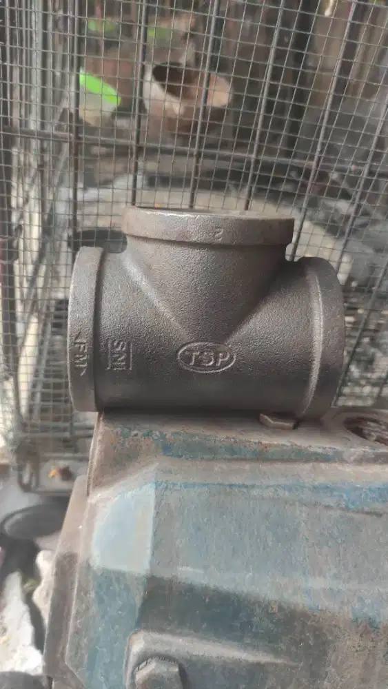 TEE BESI TSP DRAT DALAM 2 INCH