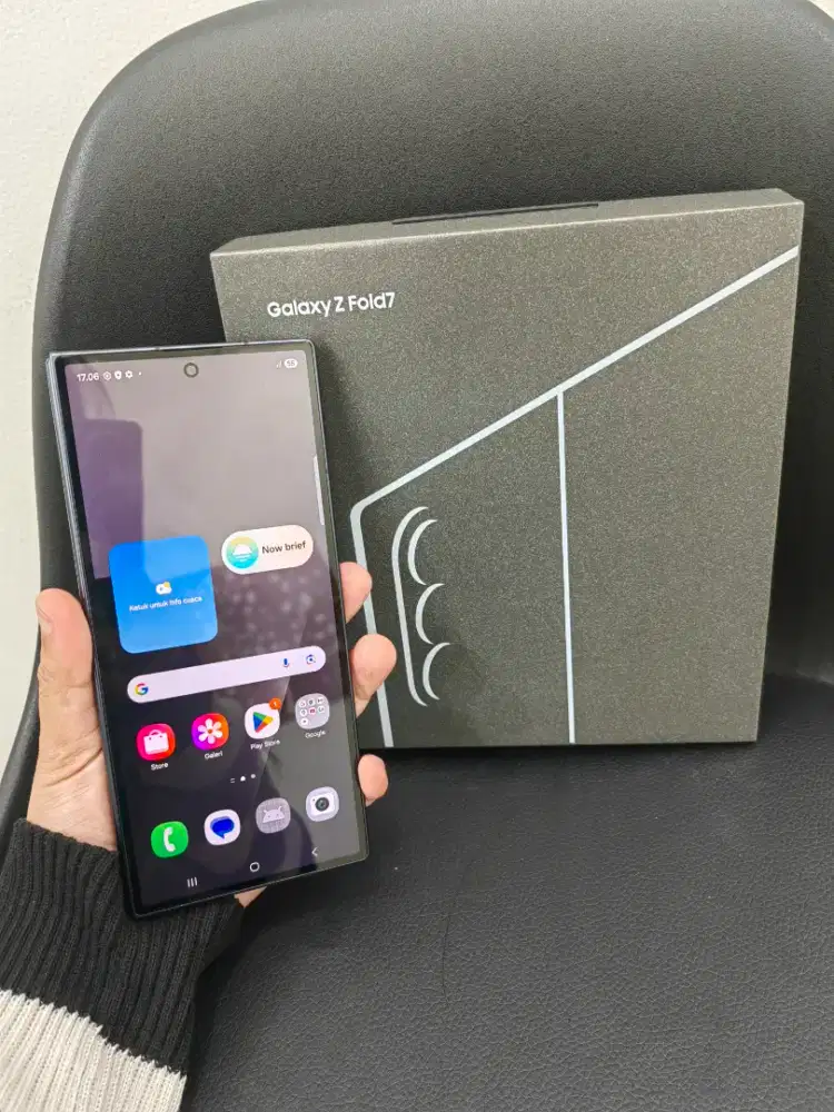 Samsung Z Fold 7 12/512 Fulset ori resmi sein 1 bulan pakai