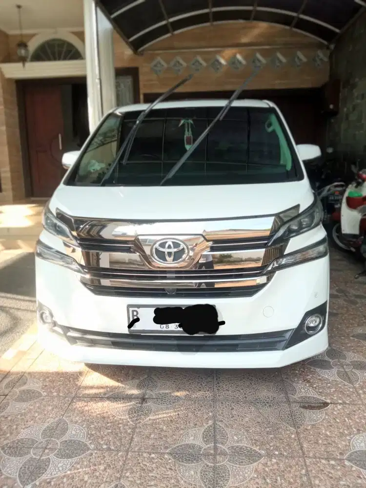 DIJUAL CEPAT TOYOTA VELLFIRE TAHUN 2015