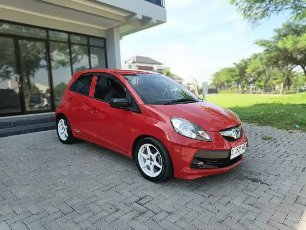 Brio E 1,2 manual 2015 merah