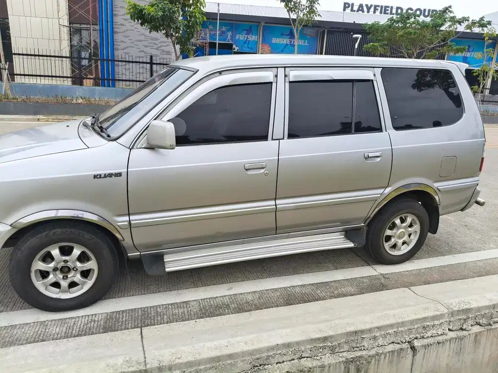 Toyota Kijang 2001 Bensin