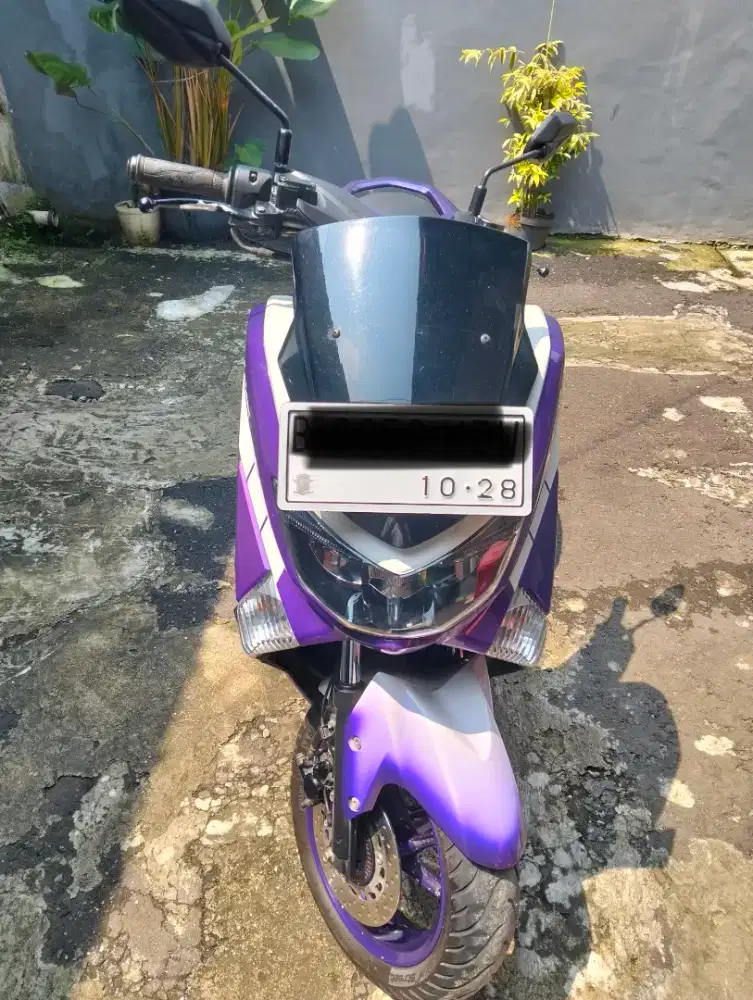 Jual murah motor nmax putih cat resmi yamaha 2018
