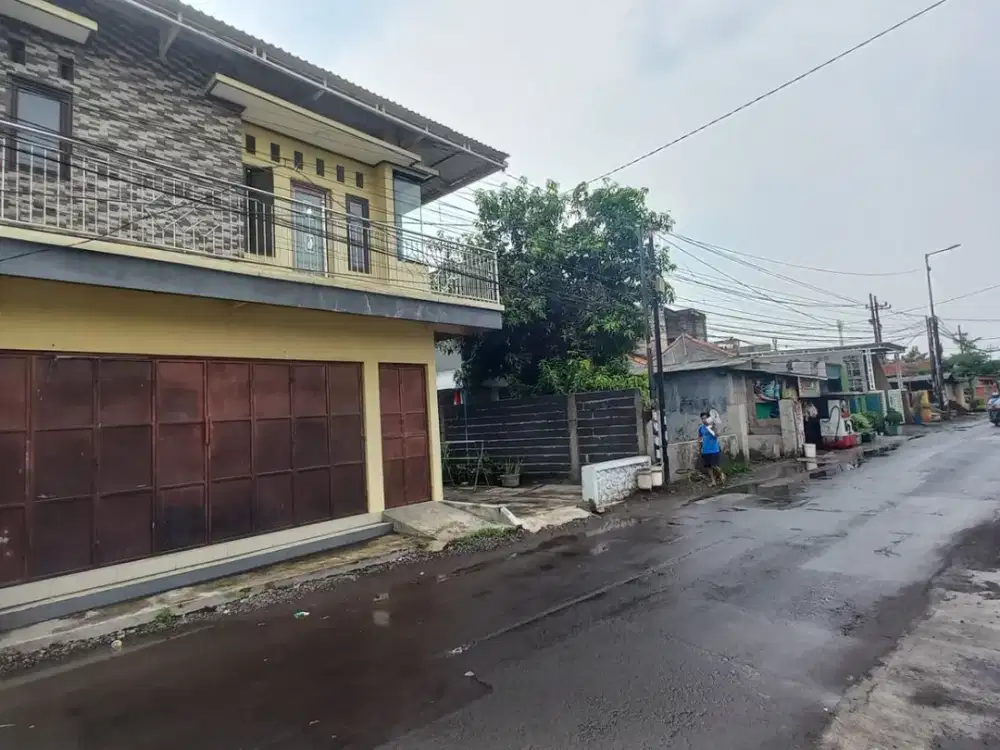 Rumah usaha 2lt pinggir jalan raya Sukodono