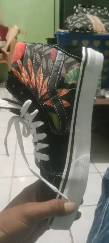 Sepatu Vans SK8