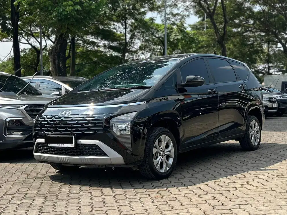 HYUNDAI STARGAZER TREND 1.5 AT MATIC 2022 HITAM KM 49RB