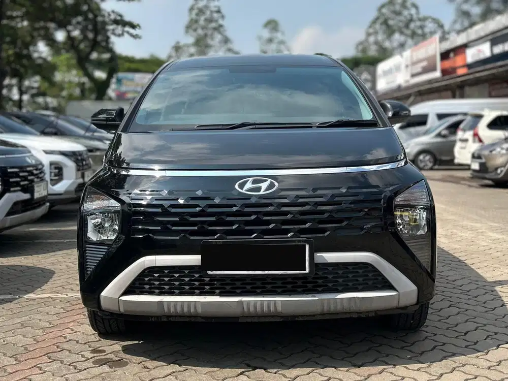 HYUNDAI STARGAZER TREND 1.5 AT MATIC 2022 HITAM KM 49RB