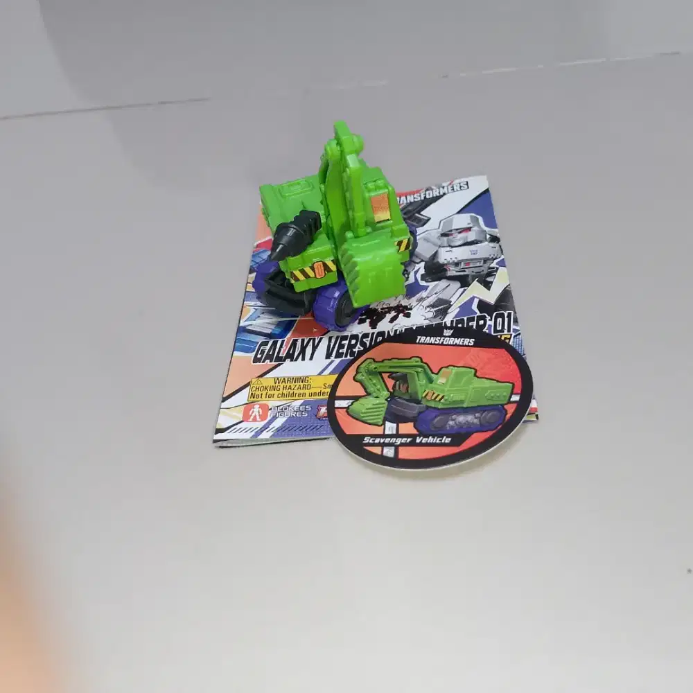 Blokees transformer scavenger vehicle