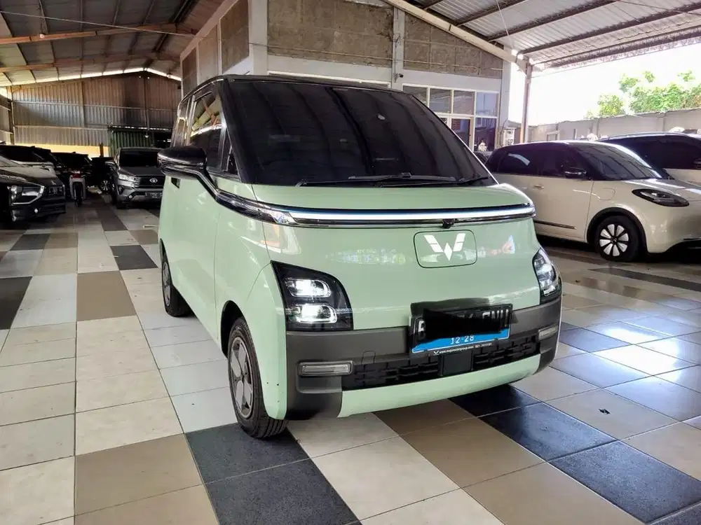 Wuling Air EV Pro Long Range 300Km Hijau Mulus