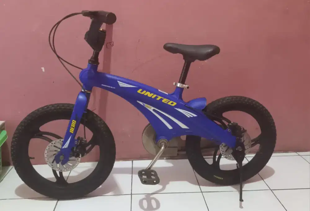 Sepeda anak BMX United Aero 16 inch